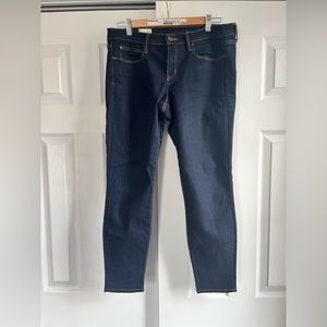 Gap Mid Rise Legging Jean size 31s